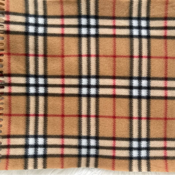 CREAM SOFT PLAID SCARF SIMILAR TO BURBURRY PRINt - Picture 4 of 6